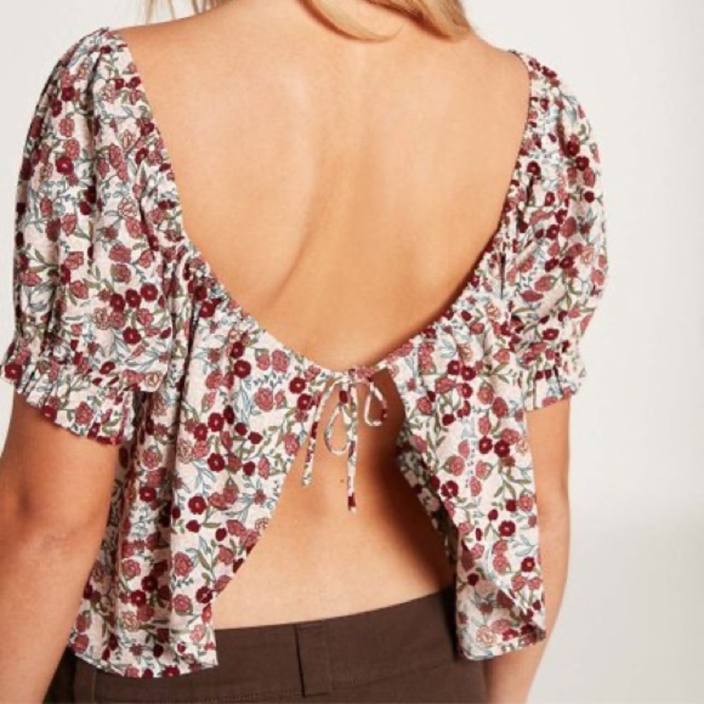 Volcom top